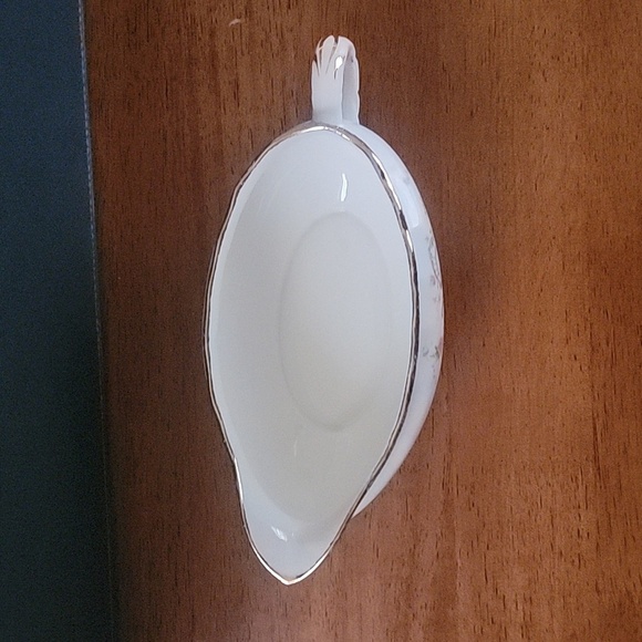 Vintage Pope Gosser Gravy Boat and Dish Jean Pattern - Picture 4 of 5